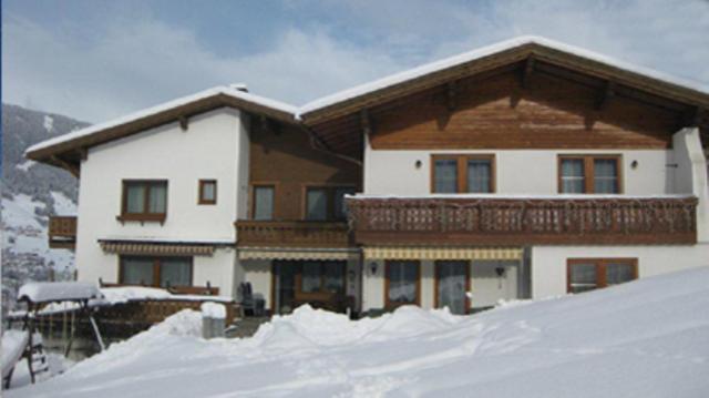 Gästeheim Lederle Jerzens Exterior foto